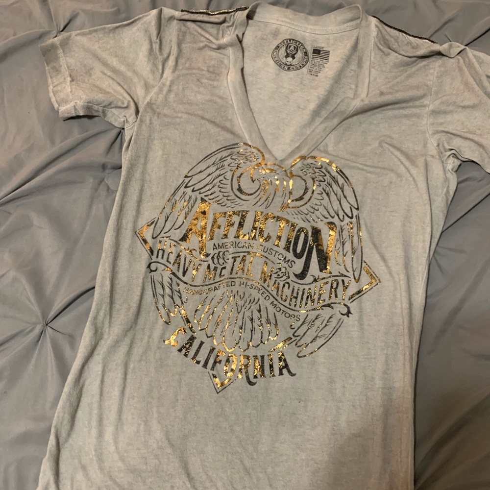 Affliction shirt from buckle